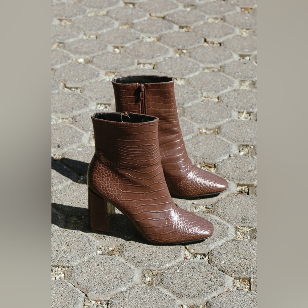Lulu's Brown Croc-Embossed Ankle Boots